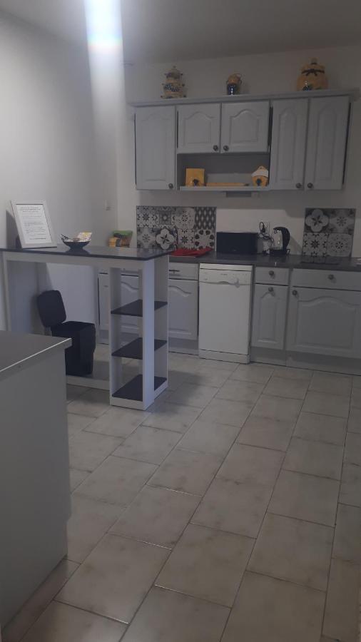La Maison Près De La Cascade. Appartement Rochecolombe